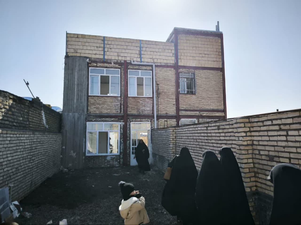 تکمیل دو واحد مسکن ایتام در روستای تپه‌سلام با مشارکت خیرین   